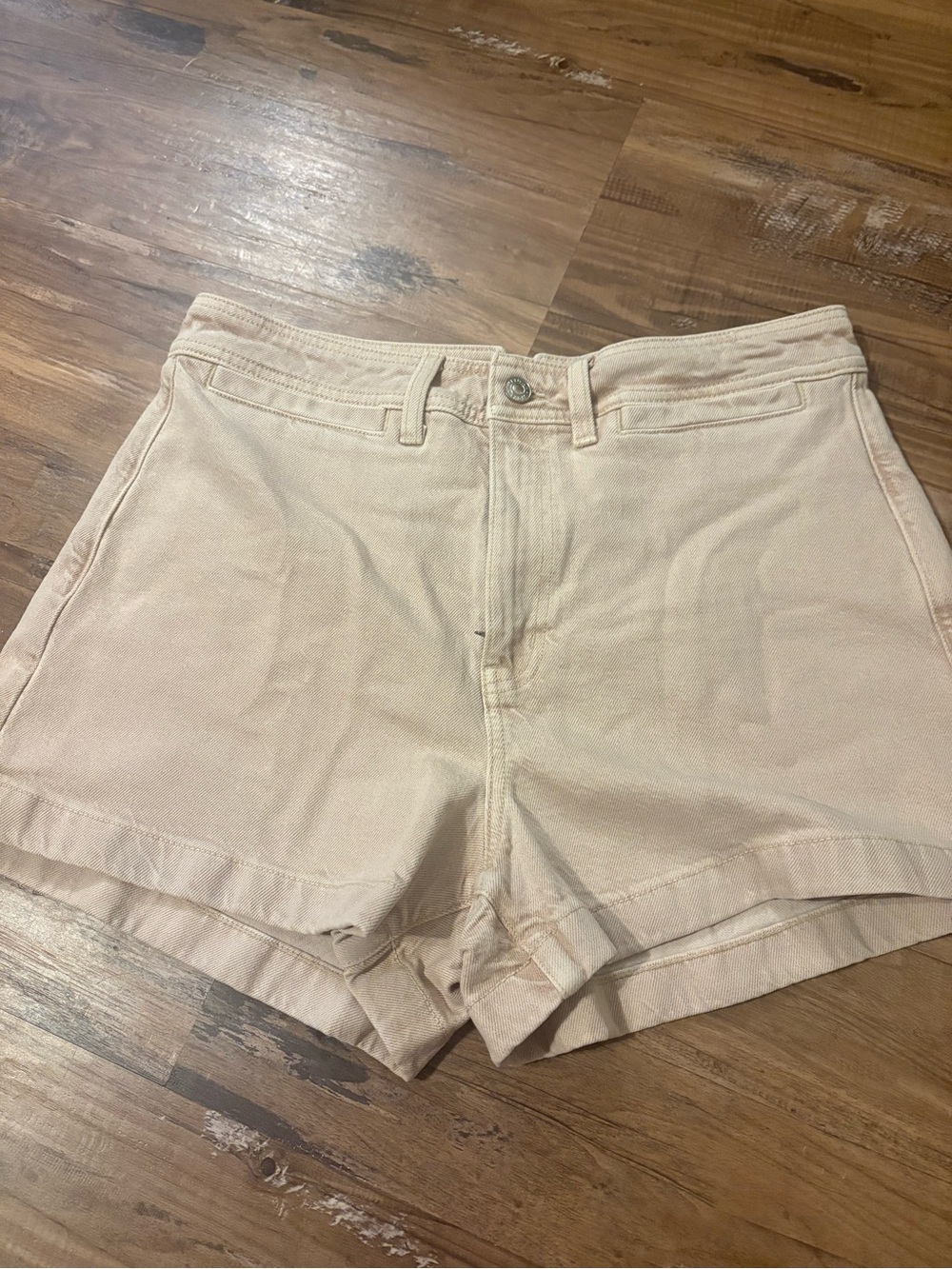 American eagle khaki shorts size 10